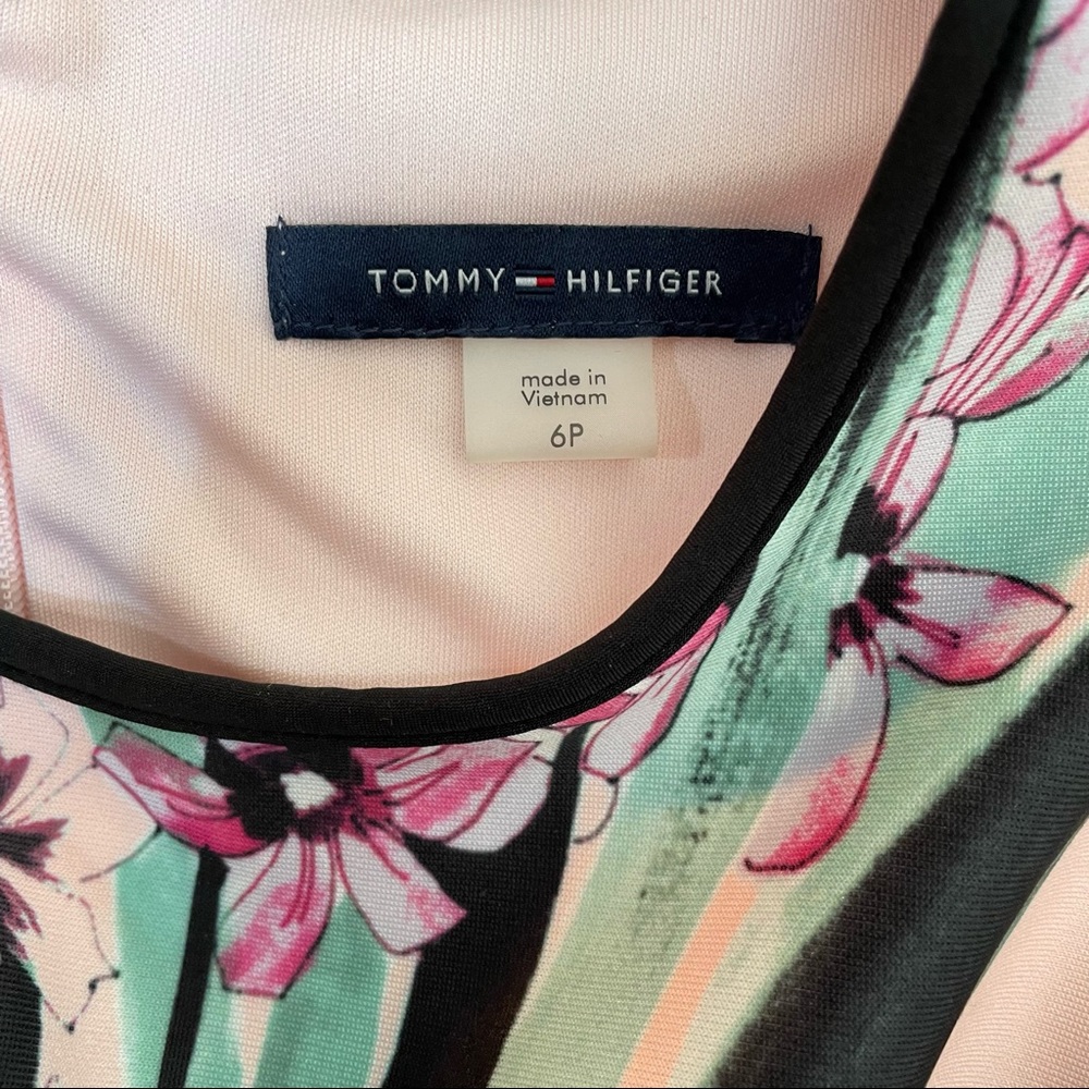 Tommy Hilfiger Pink Floral Ruffled Sleeve Dress - Picture 4 of 9